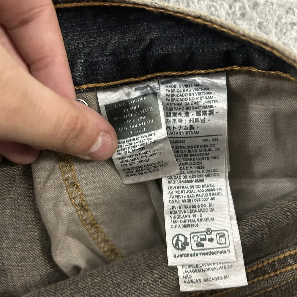 Levis Jeans Mens 58x30 Blue Denim 559 Relaxed Straight American Medium Wash Work